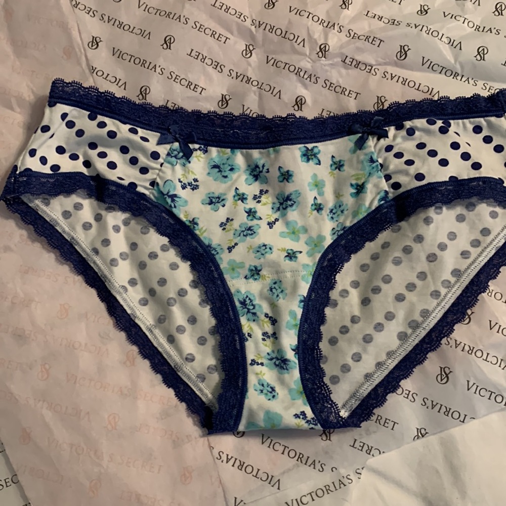 Victoria Secret - Picture 6 of 9
